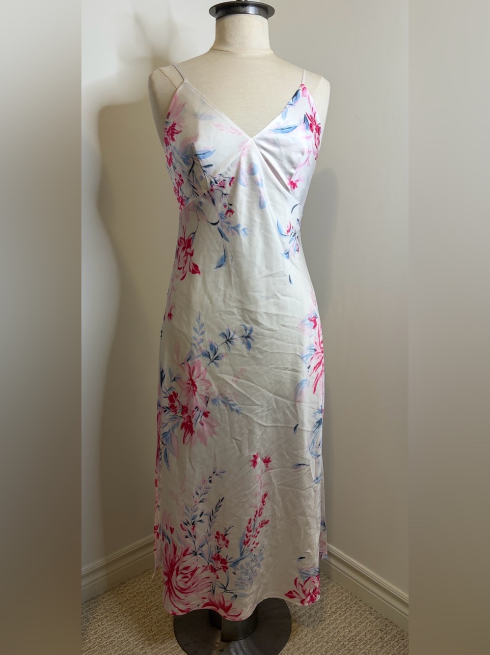 LA VIE EN ROSE Floral Satin Slip Dress Maxi Chemise Pink Blue White SIZE MEDIUM